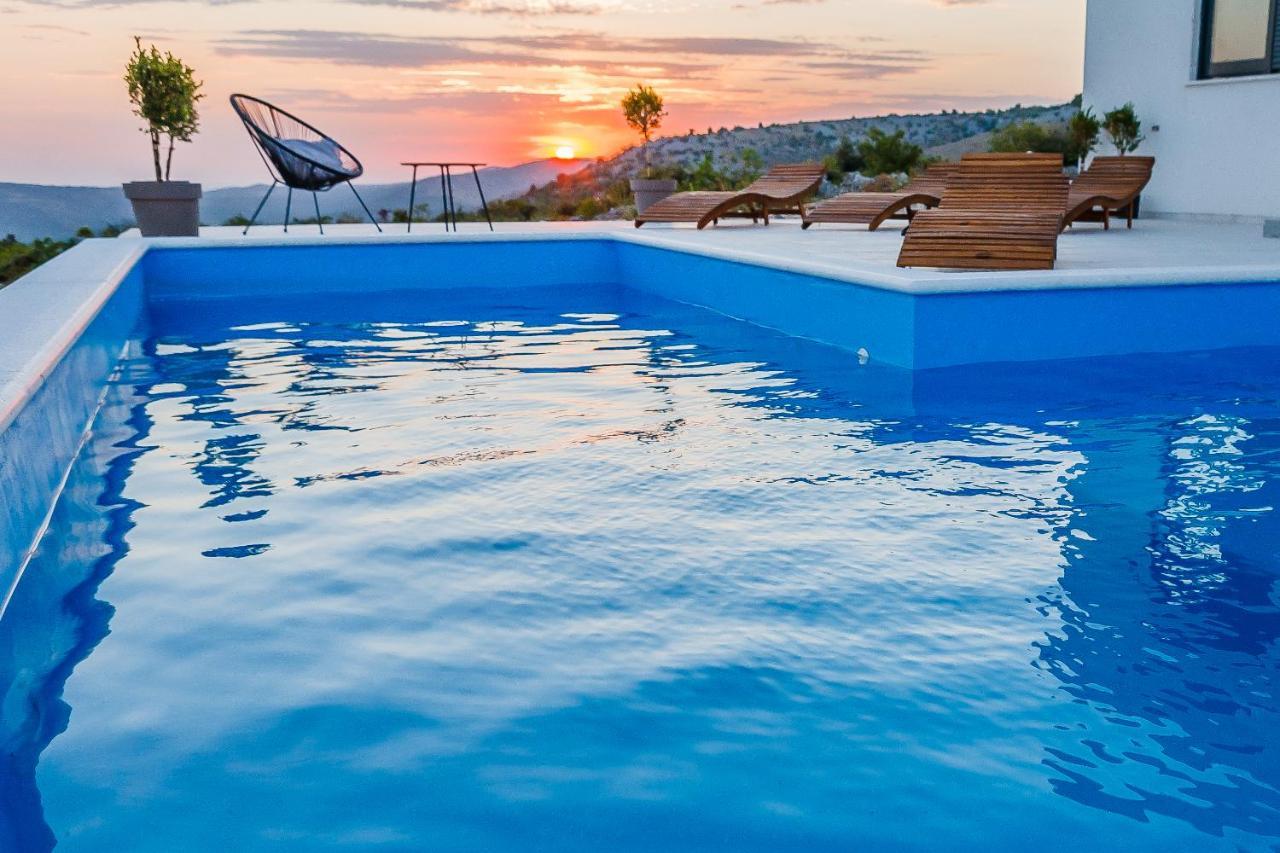 Villa Zlatno Sunce In The Hills Near Trogir Vrsine Екстер'єр фото
