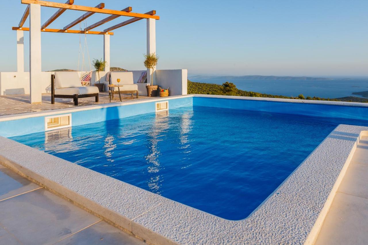 Villa Zlatno Sunce In The Hills Near Trogir Vrsine Екстер'єр фото